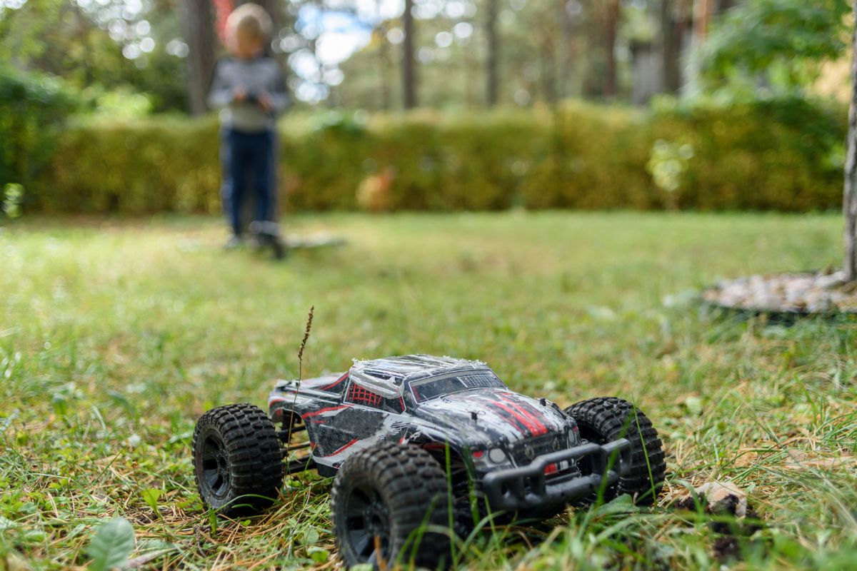 Top Amazon RC Cars: Speed, Durability, and Off-Road Thrills!